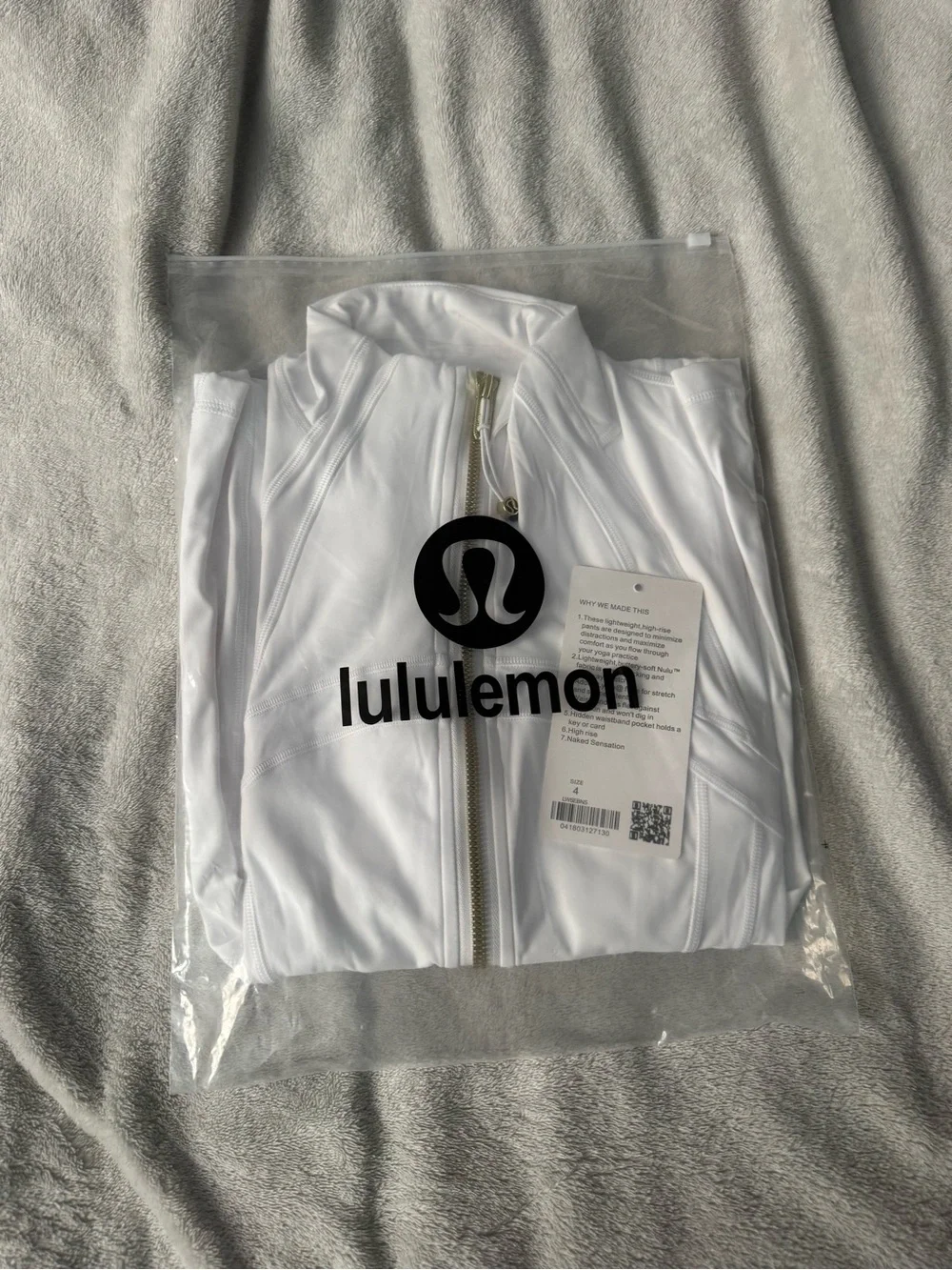 lululemon White Jacket with Gold-Tone Zipper size M